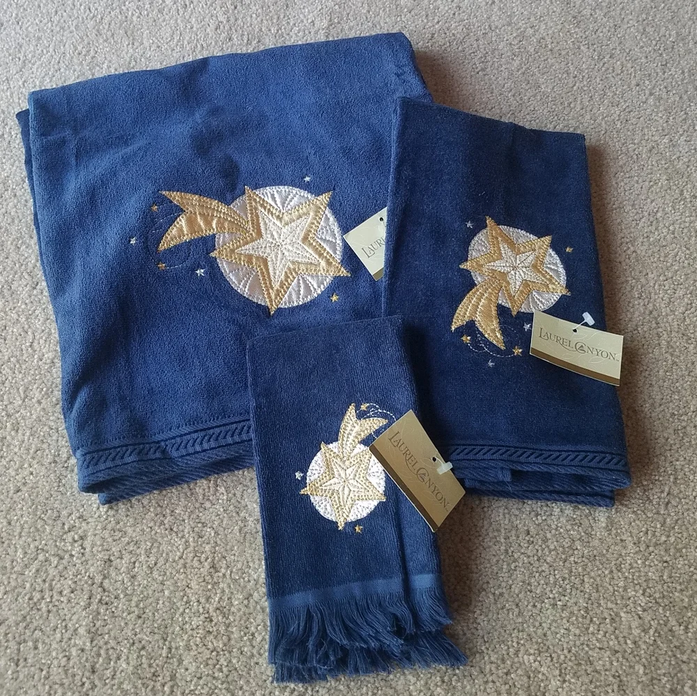 Laurel Canyon Bathworks Celestial Navy Blue Sun Moon Stars 3-pc Towel Set NWT